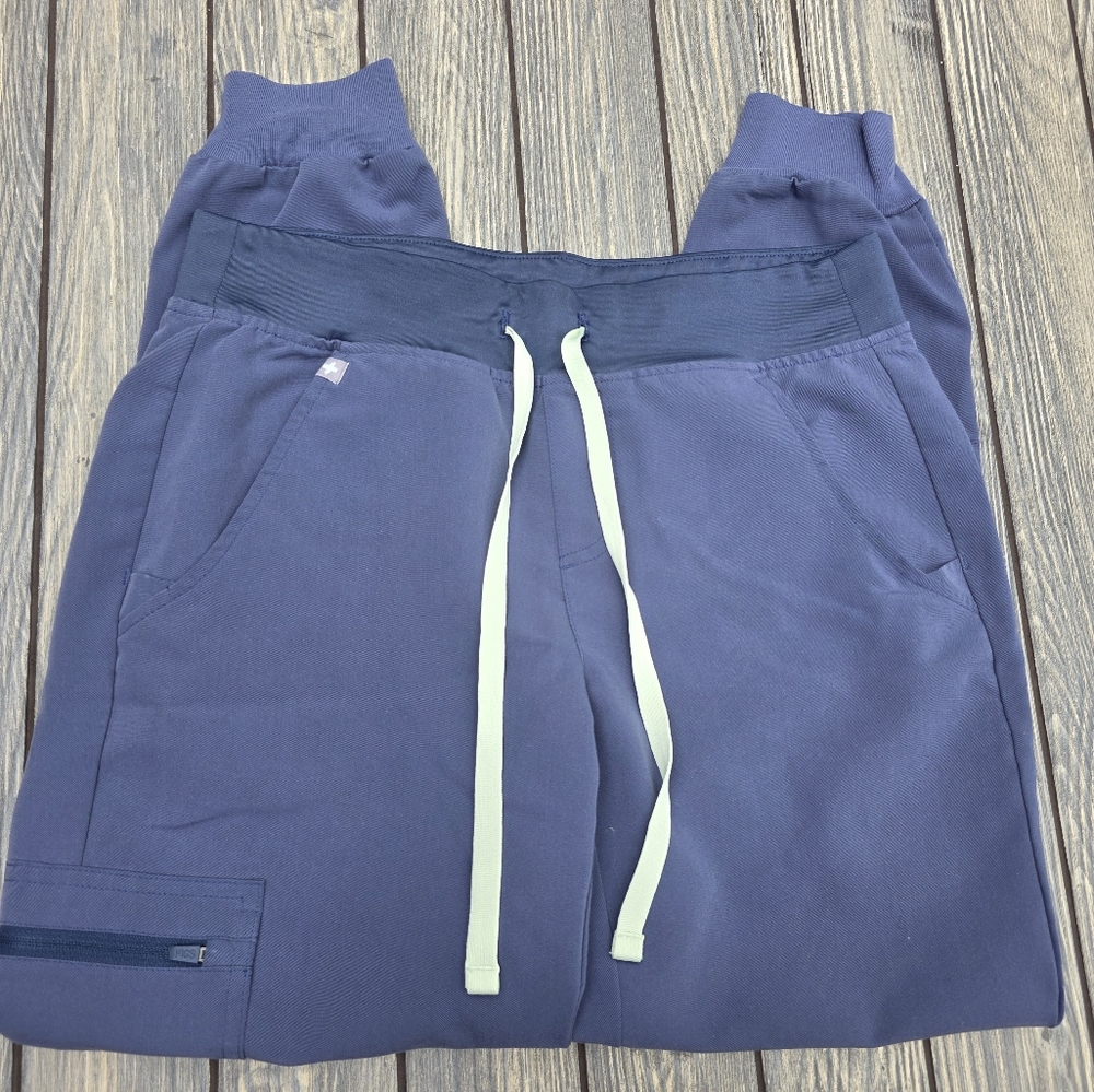 FIGS Jogger Style Technical Style Scrubs XSP